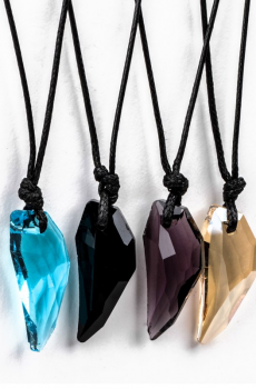 Men's Crystal Wolf Tooth Pendant Necklace