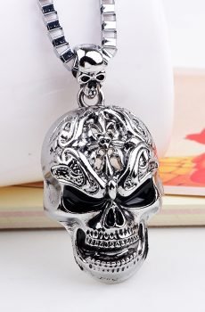 Long Hip-Hop Necklace with Pendant Skulls